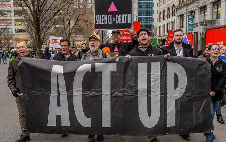 “act Up” Nghĩa Là Gì? Định Nghĩa, Cách Dùng Và Ví Dụ Chuẩn Xác
