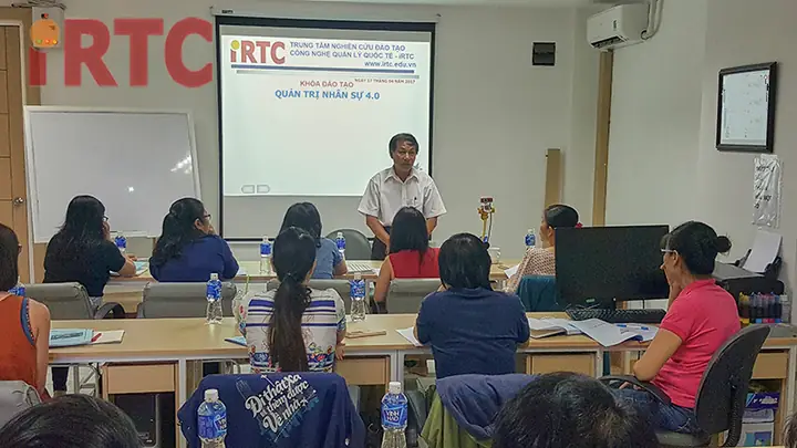 Admin Hành Chính Nhân Sự Là Gì? Mô Tả Công Việc & Kỹ Năng Cần Thiết