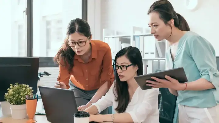Administration Nghĩa Là Gì? Phân Biệt Các Khái Niệm Liên Quan