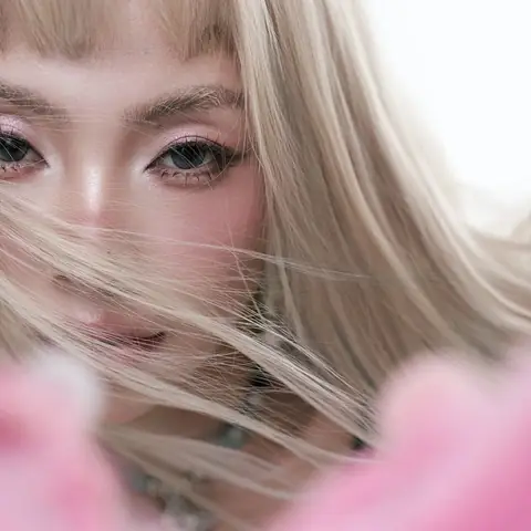 Airbrush Makeup Là Gì? Định Nghĩa, Ưu Nhược Điểm & Cách Phân Biệt