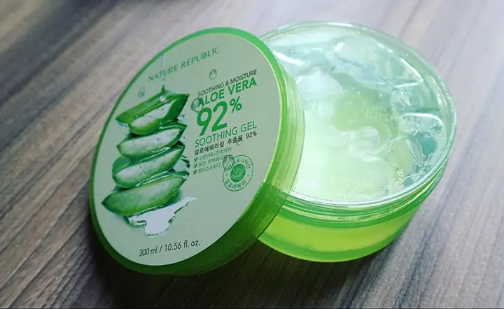Aloe Vera Soothing Gel Là Gì? Công Dụng & Cách Sử Dụng Hiệu Quả Cho Da