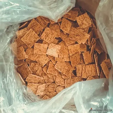 Bánh Chả Dừa Là Gì? Khám Phá Đặc Sản Thơm Ngon Từ Hải Phòng