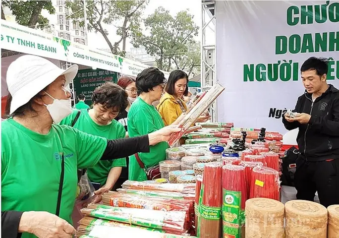 Bảo Vệ Quyền Lợi Người Tiêu Dùng Là Gì? Quy Định Pháp Luật Và Trách Nhiệm Liên Quan