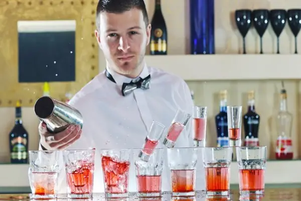 Bar Trưởng Là Gì? Vai Trò, Nhiệm Vụ Và Lộ Trình Phát Triển Nghề Nghiệp