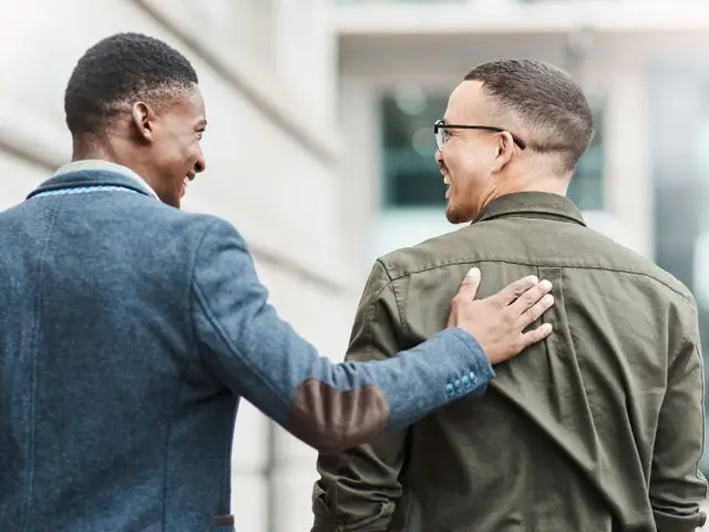 Buddy Là Gì? Giải Nghĩa Và Vai Trò Quan Trọng Trong Môi Trường Làm Việc