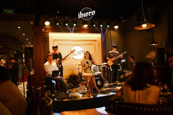 Beer Club Là Gì? Phân Biệt Với Bar, Pub Và Những Điều Cần Biết