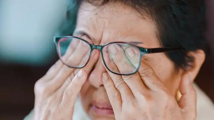 Bệnh Già Là Gì? Nguyên Nhân, Dấu Hiệu Và Cách Chăm Sóc Người Cao Tuổi