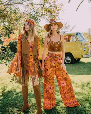 Boho Chic Là Gì? Nguồn Gốc, Đặc Điểm & Cách Phối Đồ Chuẩn