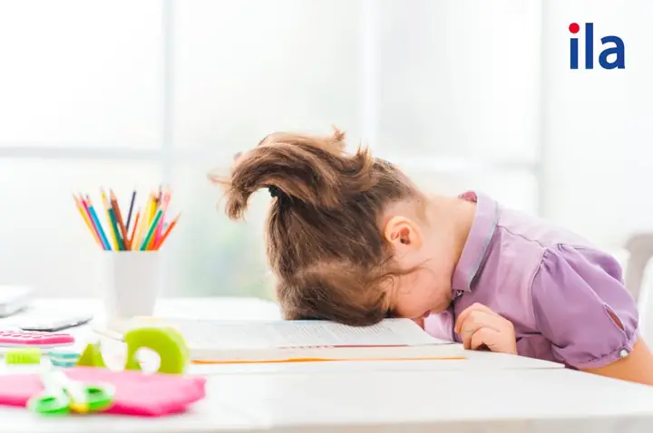 Bored Of Là Gì? Ý Nghĩa, Cách Dùng Và Giới Từ Đi Kèm Chuẩn Xác