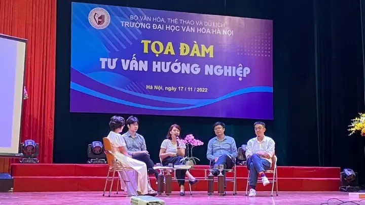 Tọa Đàm Là Gì? Hướng Dẫn Chi Tiết Từ A-Z Cho Người Tổ Chức Và Tham Dự