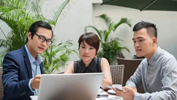 Career Coach Là Gì? Vai Trò, Lợi Ích Và Khi Nào Bạn Cần Tìm Kiếm?