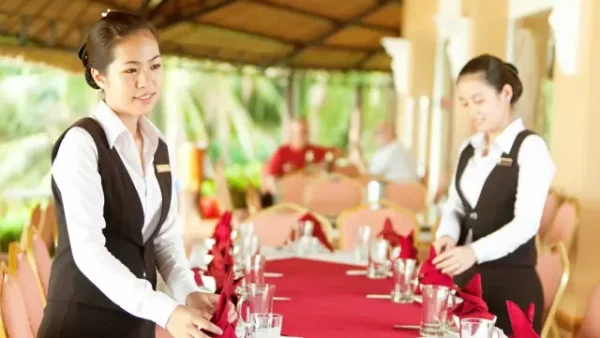 Casual Buồng Phòng Là Gì? Công Việc & Yêu Cầu Cần Biết