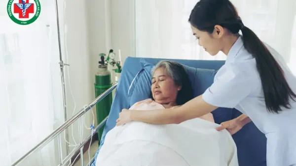 Chăm Sóc Sức Khỏe Người Cao Tuổi: Khái Niệm, Lợi Ích Và Cách Thực Hiện Toàn Diện