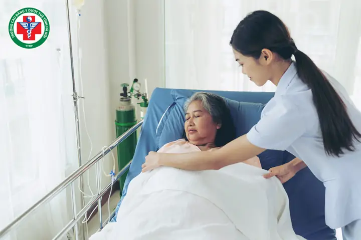 Chăm Sóc Sức Khỏe Người Cao Tuổi: Khái Niệm, Lợi Ích Và Cách Thực Hiện Toàn Diện