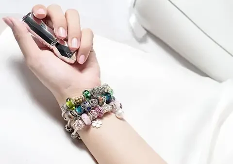 Charm Chặn Là Gì? Công Dụng Và Cách Phân Biệt Các Loại Charm