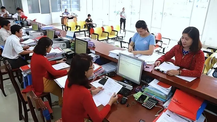 Chi Chuyển Giao Là Gì? Hướng Dẫn Chi Tiết Về Dự Toán Và Thủ Tục Liên Quan