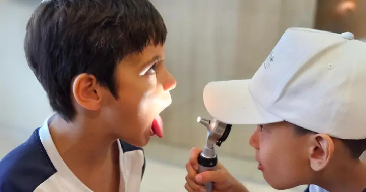 Chia Sẻ Yêu Thương Là Gì? Ý Nghĩa Và Cách Nuôi Dưỡng Tình Thân