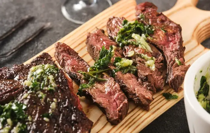 Chimichurri Là Gì? Nguồn Gốc, Cách Làm Và Công Dụng Của Sốt Nam Mỹ