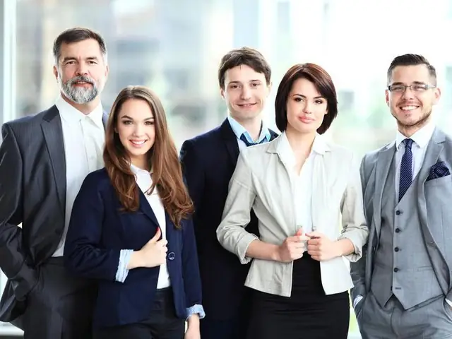 Chương Trình Cử Nhân Quốc Tế Là Gì? Lợi Ích & Cơ Hội Sở Hữu Bằng Chuẩn Quốc Tế